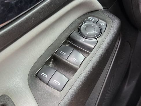 Used 2024 Chevrolet Equinox LS FWD image 23