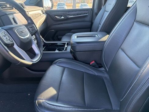 Used 2023 GMC Yukon Denali image 5