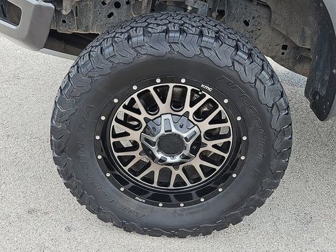 Used 2019 Ford F150 Raptor w/ Equipment Group 802A Luxury image 13