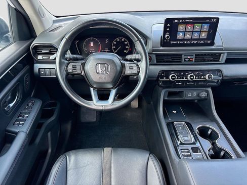 Certified 2024 Honda Pilot Touring image 28