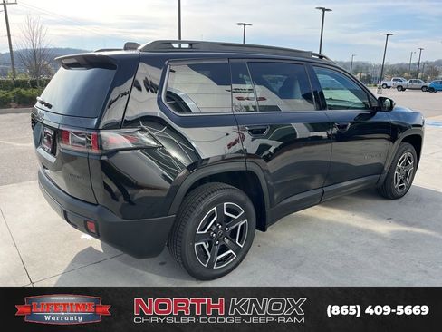 New 2026 Jeep Cherokee Laredo AWD/4WD image 18