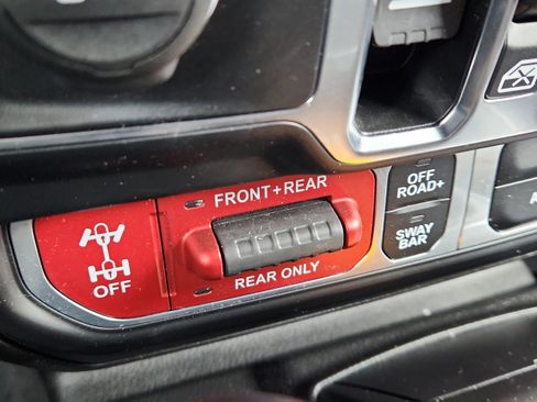 Used 2024 Jeep Wrangler Unlimited Rubicon w/ Convenience Group image 24