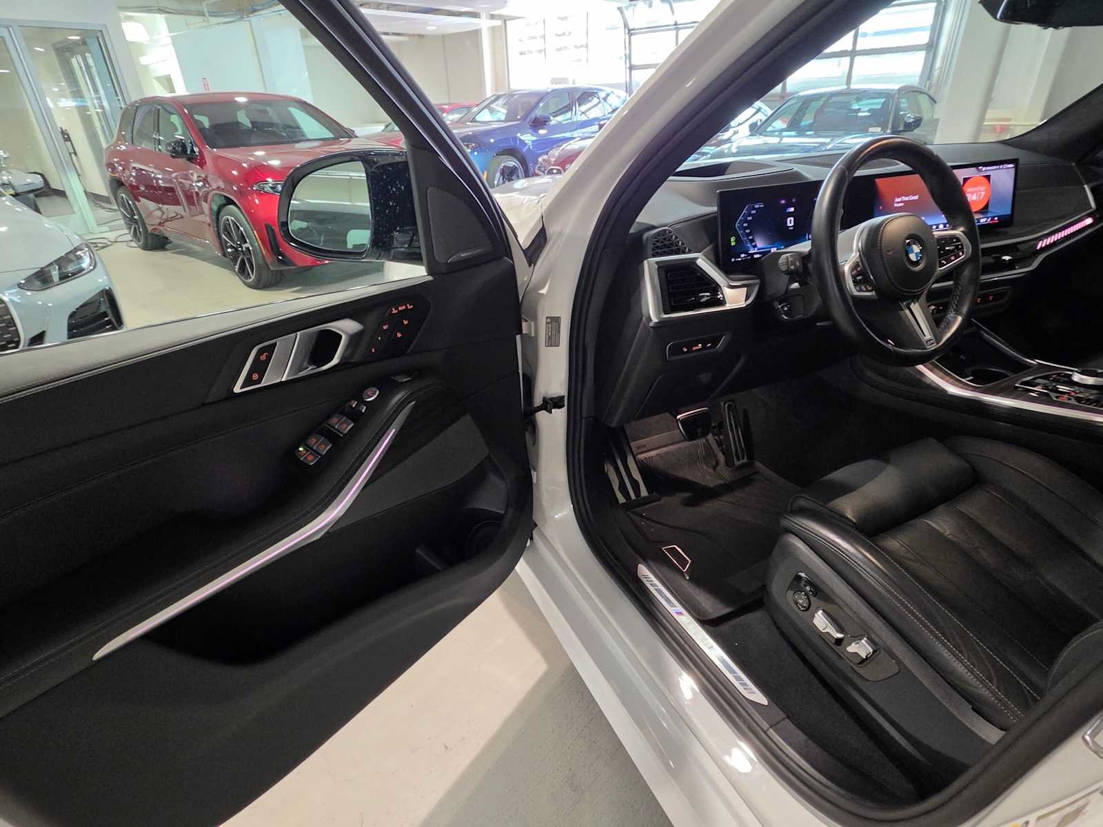 Used 2024 BMW X7 M60i w/ Executive Package AWD/4WD image 21