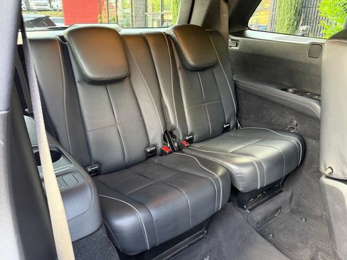 Used 2024 Mercedes-Benz GLS 580 4MATIC image 39