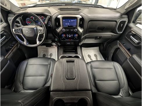 Used 2021 Chevrolet Silverado 1500 LT Trail Boss w/ Bed Protection Package AWD/4WD image 12