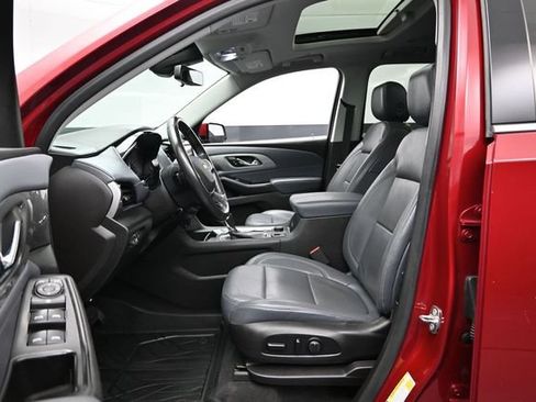 Used 2018 Chevrolet Traverse LT w/ LPO, Floor Liner Package AWD/4WD image 20