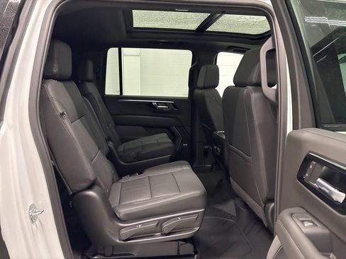 New 2026 Chevrolet Suburban Z71 w/ Comfort Package image 31