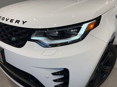 Used 2024 Land Rover Discovery Dynamic SE image 62