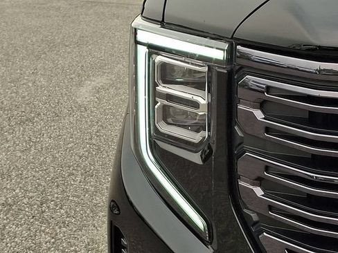 Used 2025 GMC Sierra 1500 Denali Ultimate AWD/4WD image 29