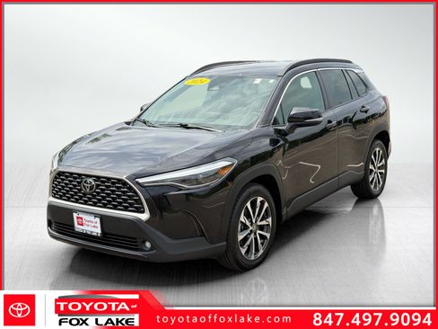 Used 2024 Toyota Corolla Cross XLE AWD/4WD image 1