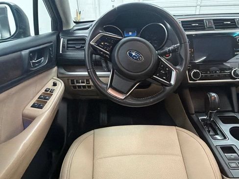 Used 2018 Subaru Outback 3.6R Limited AWD/4WD image 22