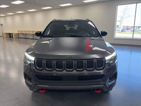 Used 2023 Jeep Compass Trailhawk w/ Trailhawk Elite Group AWD/4WD image 2