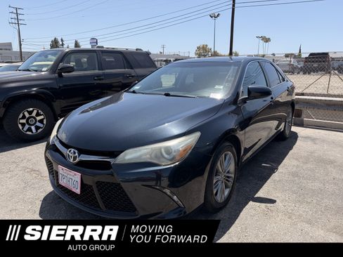 Used 2016 Toyota Camry SE FWD image 1