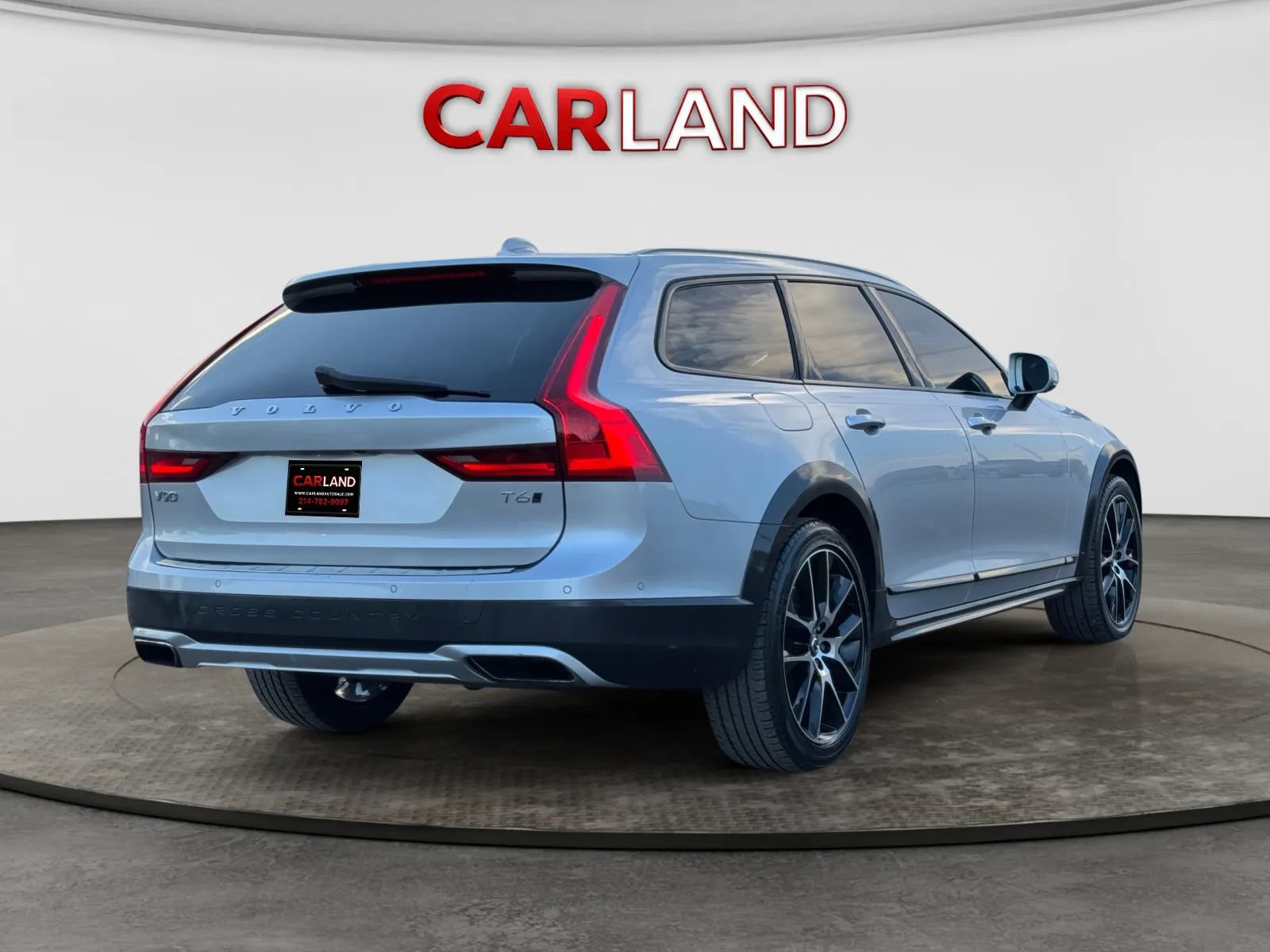 Used 2018 Volvo V90 T6 Cross Country w/ Convenience Package AWD/4WD image 6