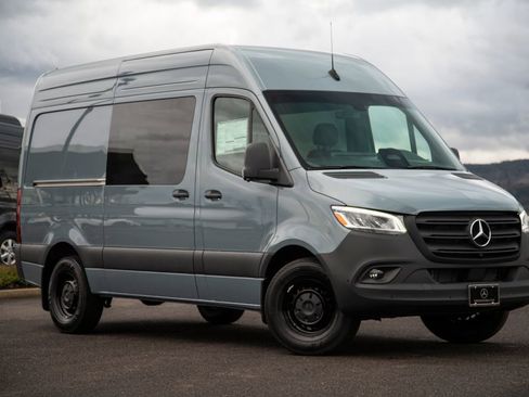 New 2026 Mercedes-Benz Sprinter 2500 image 3