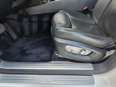 Used 2016 Rolls-Royce Ghost image 23