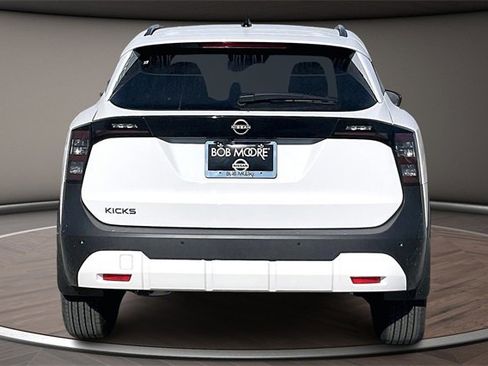 New 2026 Nissan Kicks SV w/ SV Premium Package image 4