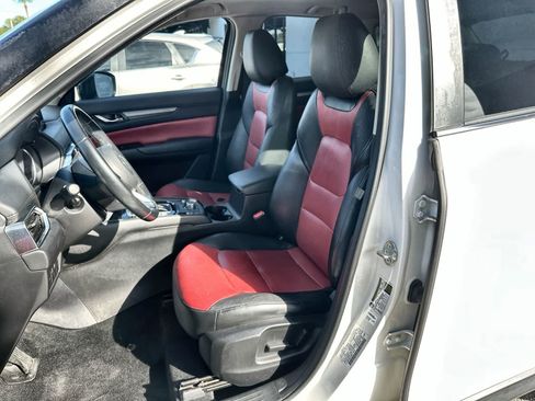 Used 2018 MAZDA CX-5 Touring w/ Preferred Equipment Package FWD image 3