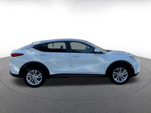 Used 2025 Buick Envista Preferred image 16