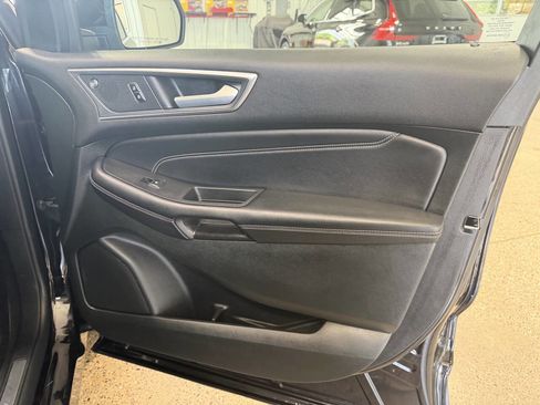 Used 2023 Ford Edge Titanium w/ Cargo Accessory Package AWD/4WD image 32
