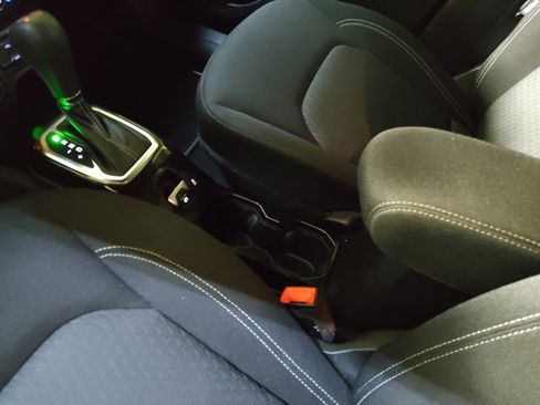 Used 2021 Jeep Renegade Latitude image 26