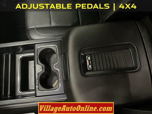 Used 2017 Chevrolet Silverado 1500 LTZ Z71 w/ LTZ Plus Package AWD/4WD image 13