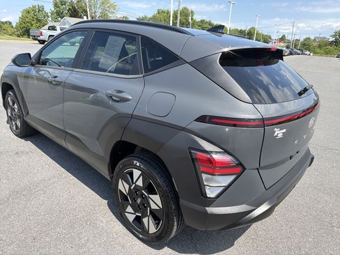 Used 2025 Hyundai Kona SEL AWD/4WD image 6