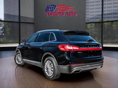 Used 2017 Lincoln MKX Select w/ Select Plus Package image 3