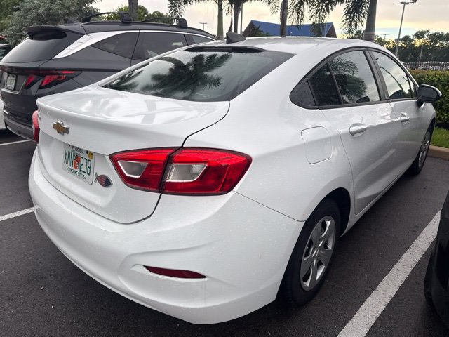 Used 2018 Chevrolet Cruze LS FWD image 6