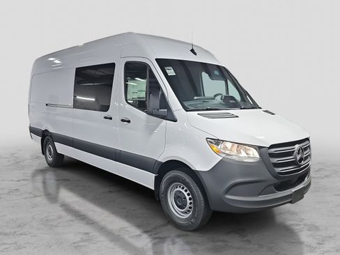 New 2026 Mercedes-Benz Sprinter 2500 image 3