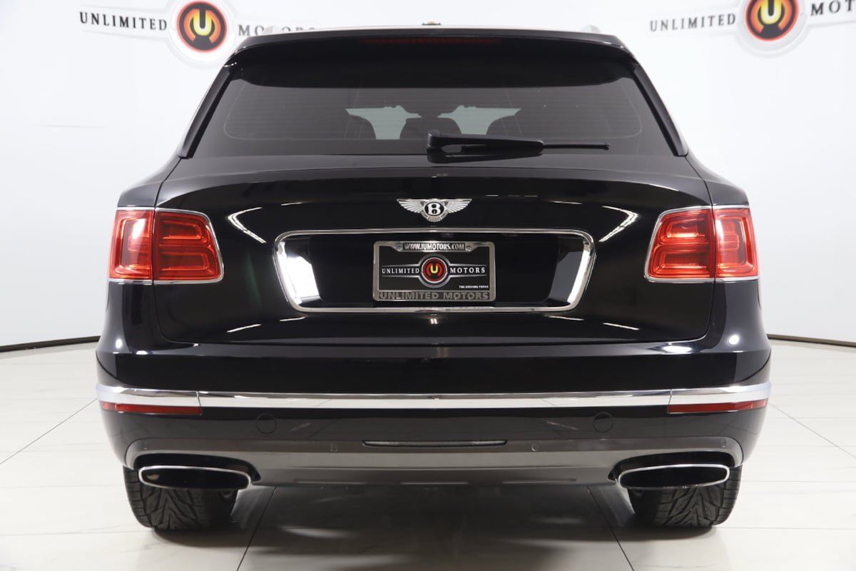 Used 2018 Bentley Bentayga AWD/4WD image 62