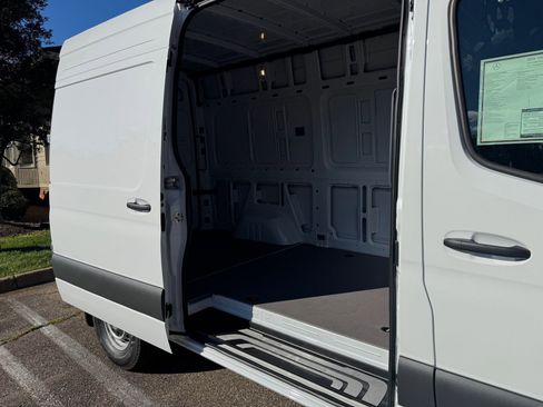 New 2026 Mercedes-Benz Sprinter 2500 image 20