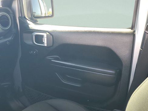 Used 2020 Jeep Wrangler Unlimited Sport S AWD/4WD image 16
