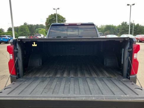 Used 2019 Chevrolet Silverado 1500 RST AWD/4WD image 36