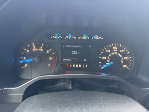 Used 2015 Ford F150 XL w/ Equipment Group 101A Mid AWD/4WD image 15