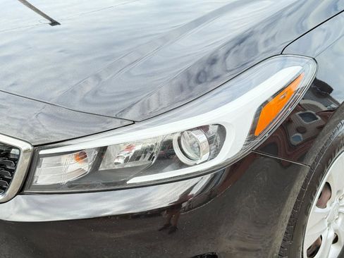 Used 2018 Kia Forte LX FWD image 9