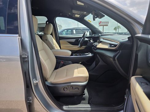 Used 2026 Buick Enclave Preferred FWD image 18