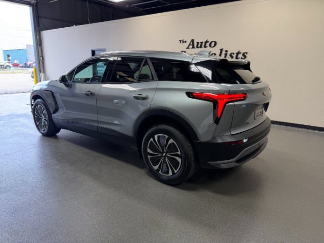 Used 2024 Chevrolet Blazer EV LT AWD/4WD image 2