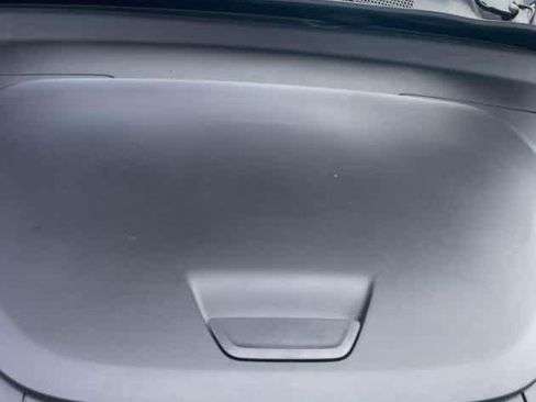 Used 2023 Volvo XC40 Recharge Ultimate w/ Protection Package Premier AWD/4WD image 8