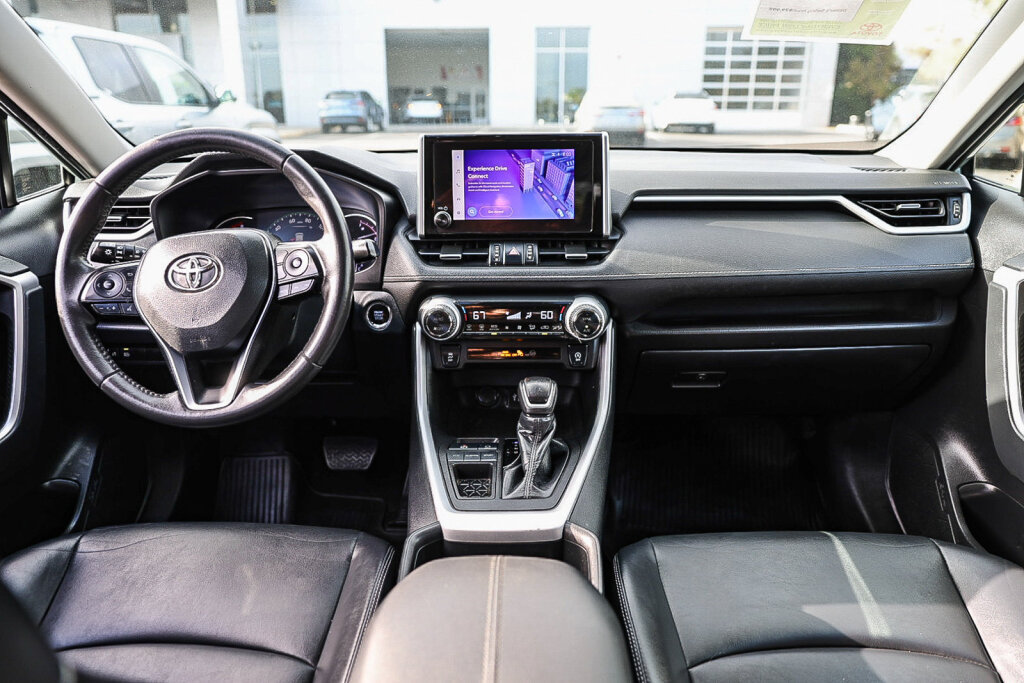 Used 2023 Toyota RAV4 XLE Premium FWD image 2