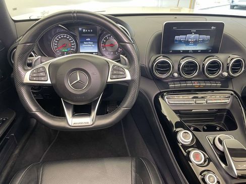 Used 2018 Mercedes-Benz AMG GT Roadster image 22