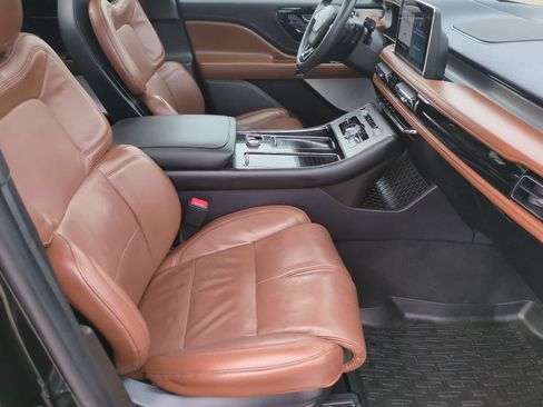 Used 2022 Lincoln Aviator Reserve w/ Equipment Group 201A AWD/4WD image 23