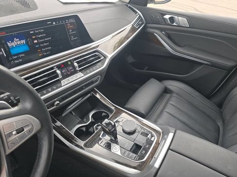 Used 2021 BMW X7 xDrive40i w/ Luxury Seating Package AWD/4WD image 32