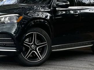Used 2021 Mercedes-Benz GLS 580 4MATIC video 2