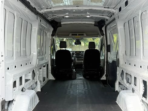 Used 2020 Ford Transit 250 Medium Roof image 3