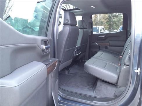 Used 2022 GMC Sierra 1500 SLT w/ SLT Convenience Package image 12