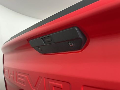 Used 2022 Chevrolet Silverado 1500 RST image 10