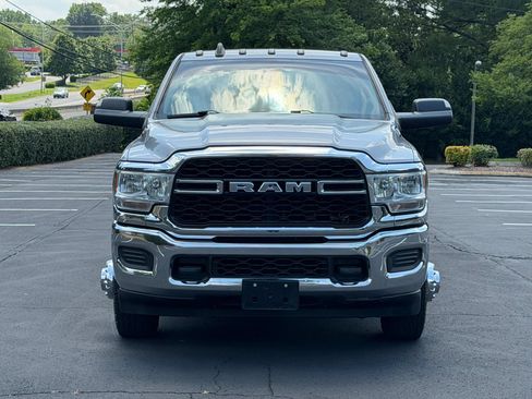 Used 2019 RAM 3500 Tradesman AWD/4WD image 3