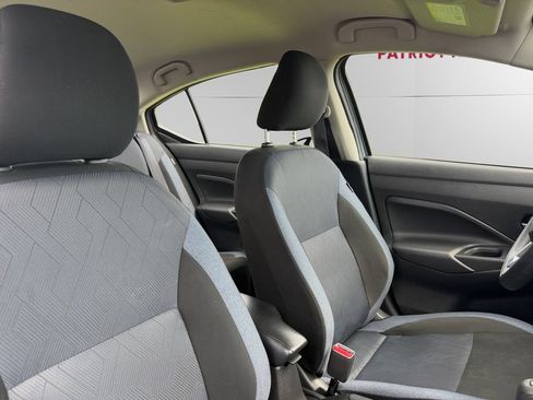 Used 2025 Nissan Versa SV FWD image 13