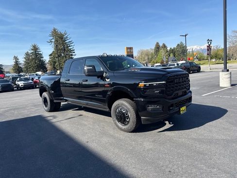 New 2026 RAM 3500 Limited AWD/4WD image 3